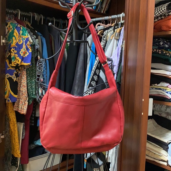 Wilson’s Leather red bag - Picture 4 of 4